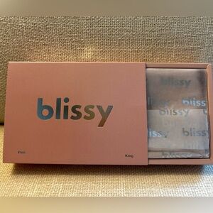 Blissy Champagne King Pillowcase